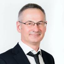 Максим  Петров