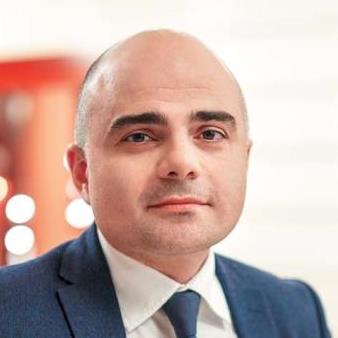 Артем  Георгиевич Карапетов 